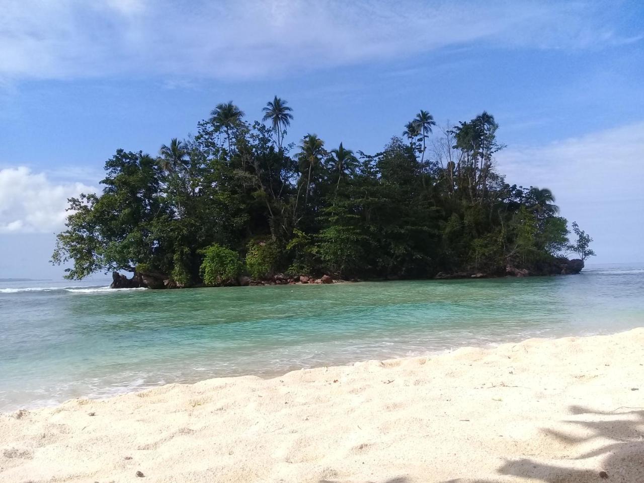 Nusa Nalan Beach Resort Rumah Olat Exterior foto