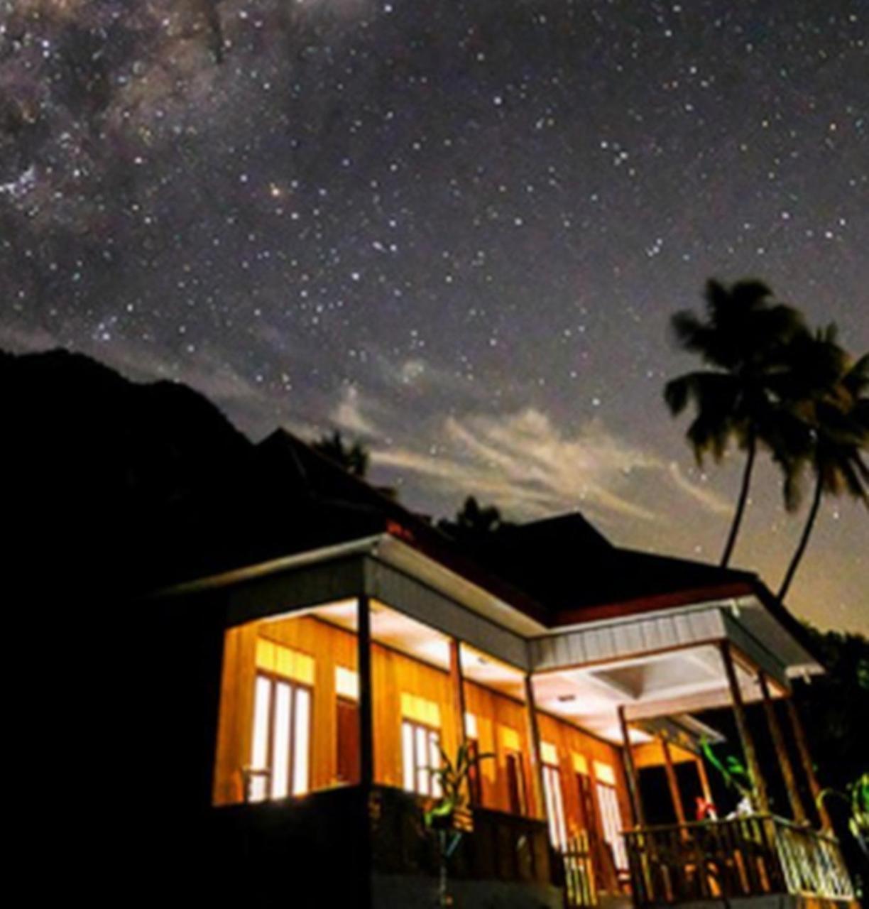 Nusa Nalan Beach Resort Rumah Olat Exterior foto